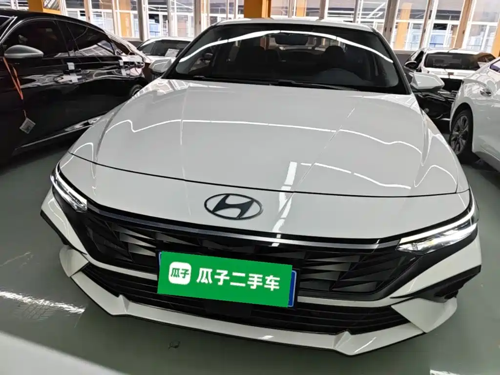 Hyundai Elantra 2024