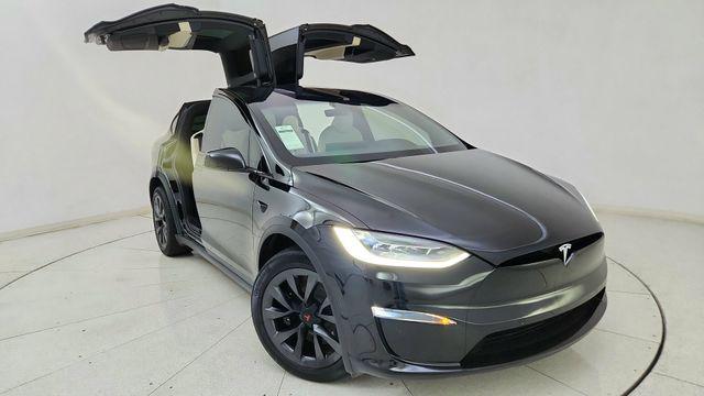 Tesla Model X 2023