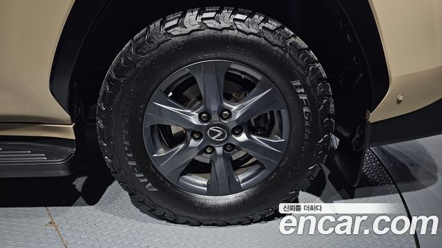 Lexus LX 2025