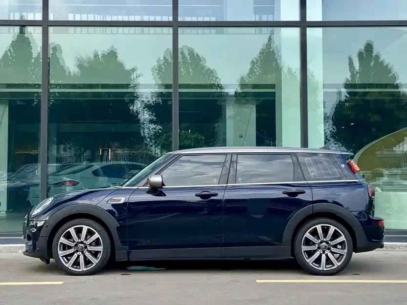 Mini Clubman 2023