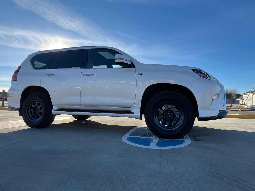 Lexus GX 2022