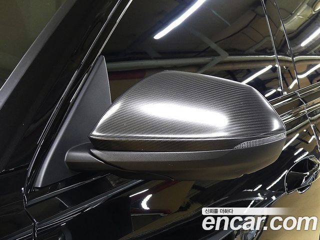 Audi RSQ8 2025