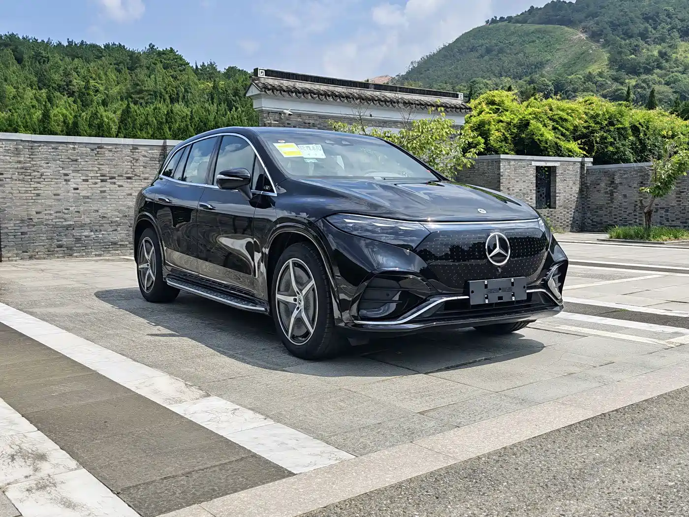 Mercedes-Benz EQS SUV 2026