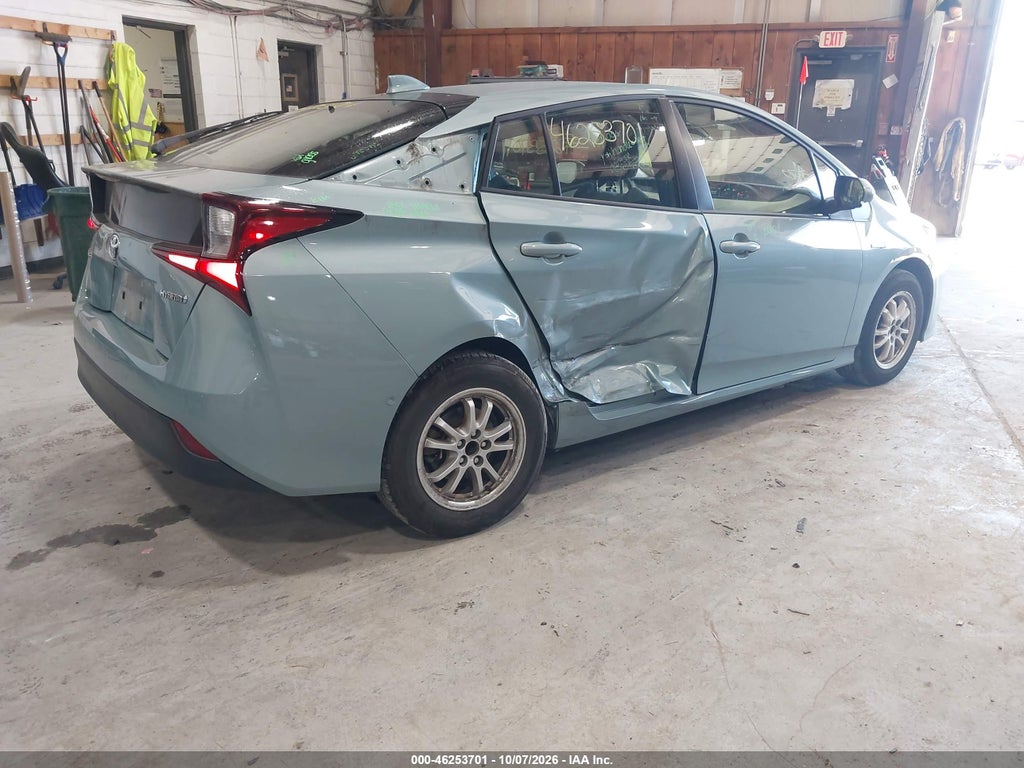 Toyota Prius 2021