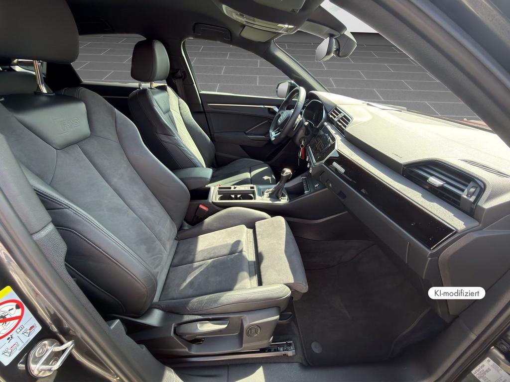 Audi RSQ3 2023
