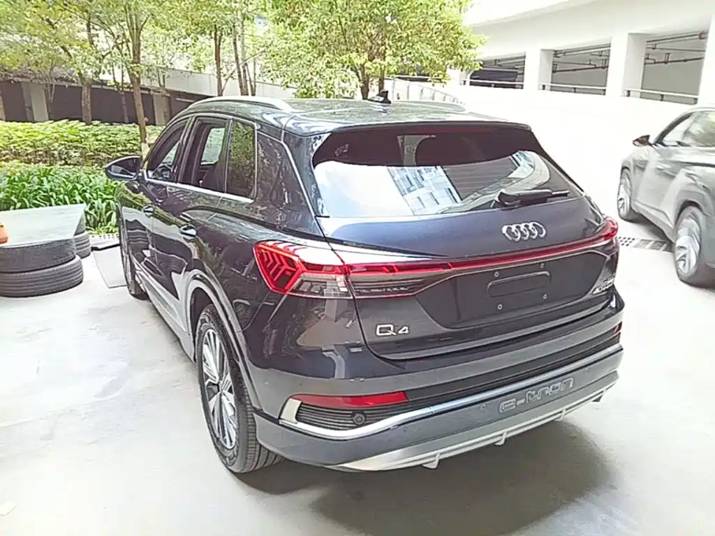Audi Q4 e-tron 2023