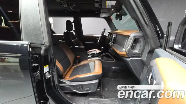 Ford Bronco 2024