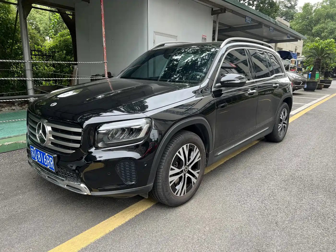 Mercedes-Benz GLB 2024
