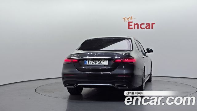 Mercedes-Benz E-Класс 2021