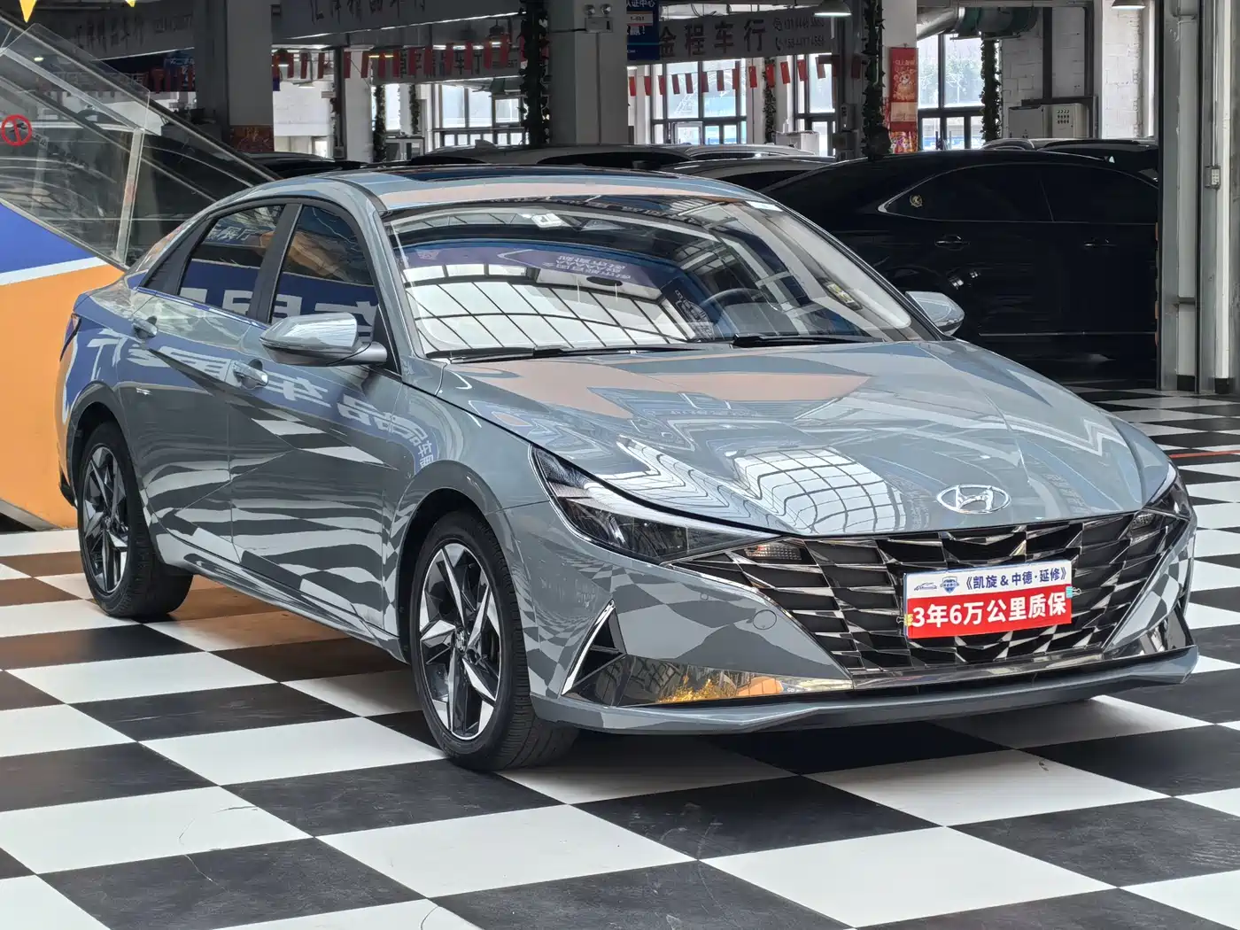 Hyundai Elantra 2022
