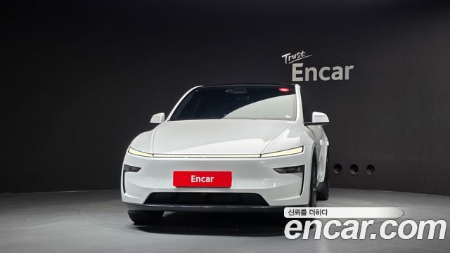 Tesla Model Y 2026