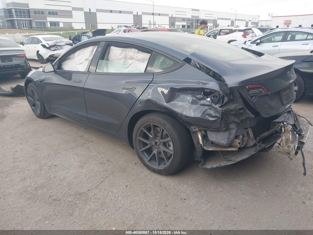 Tesla Model 3 2022