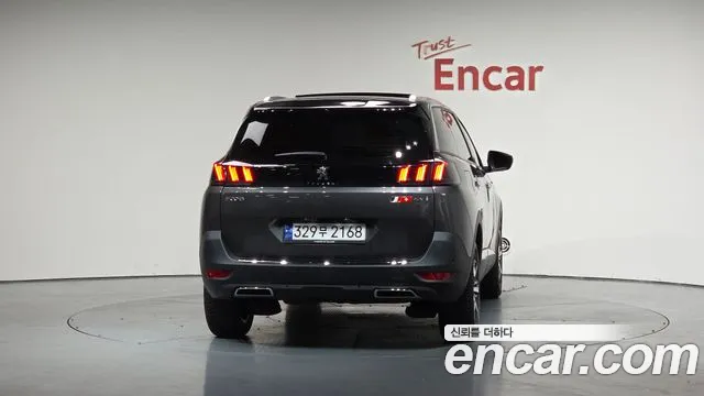 Peugeot 5008 2022