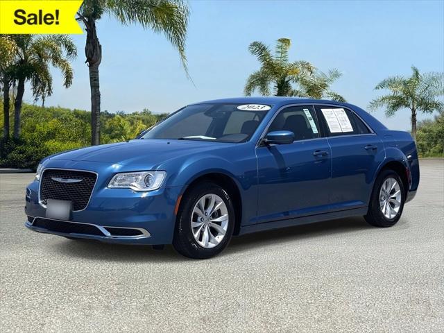 Chrysler 300 2023