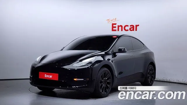 Tesla Model Y 2023