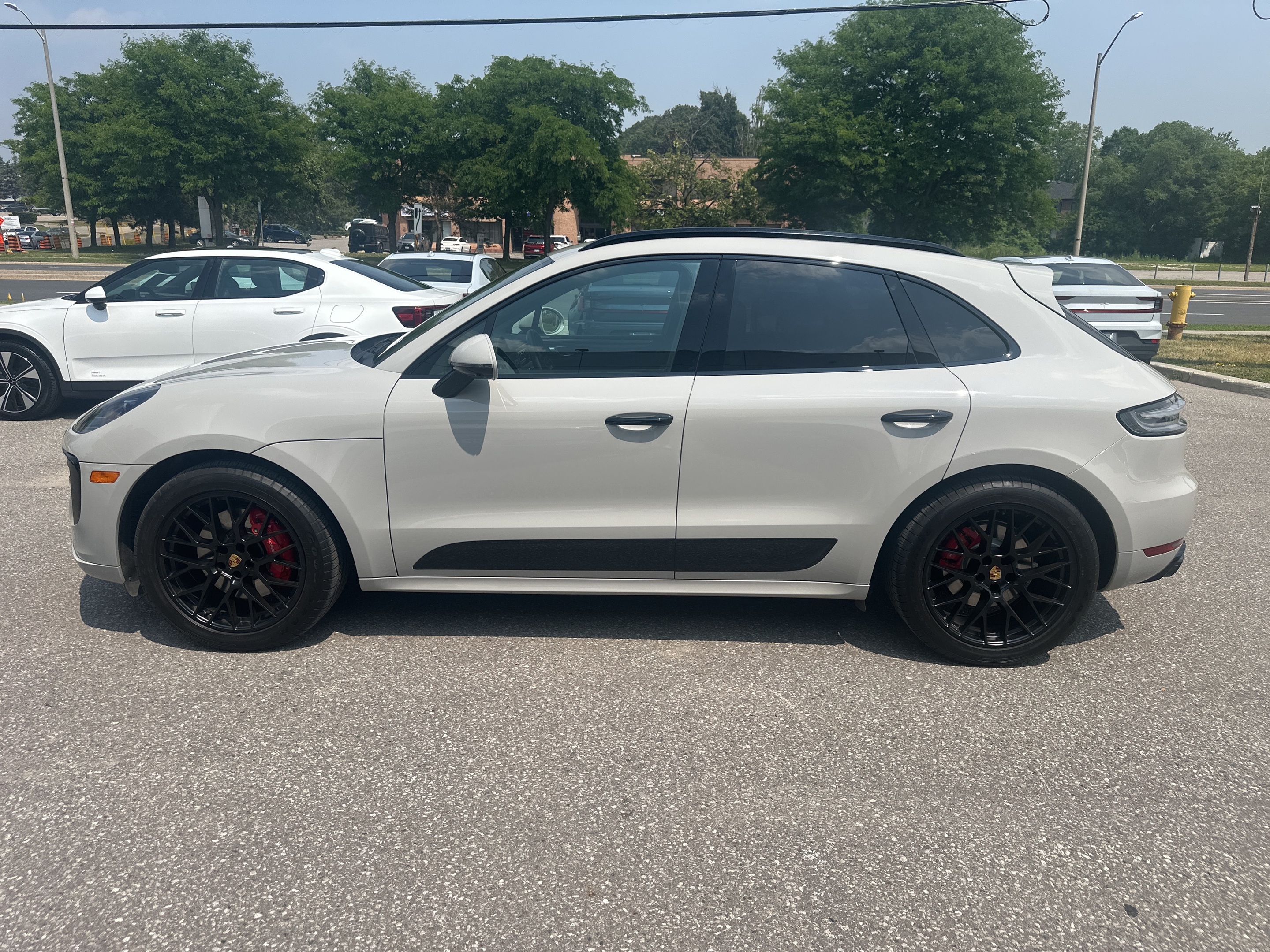 Porsche Macan 2021