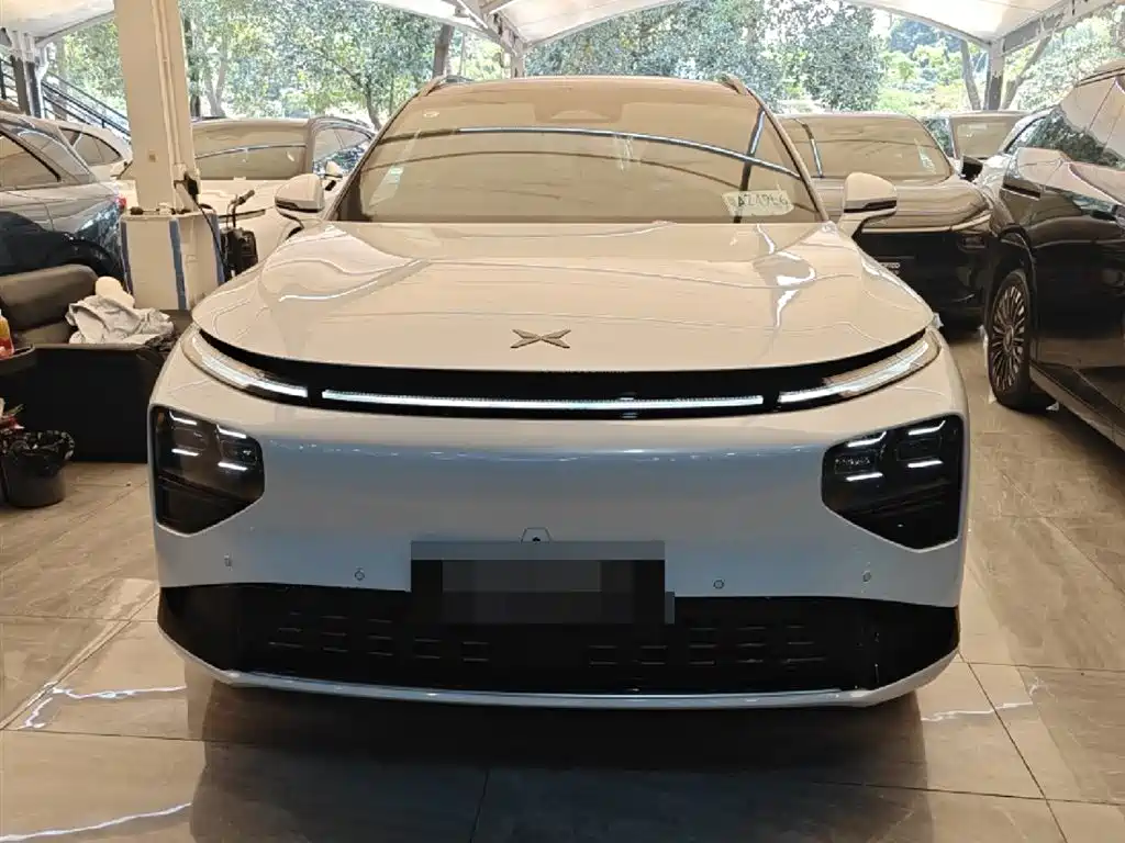 Xpeng G9 2025