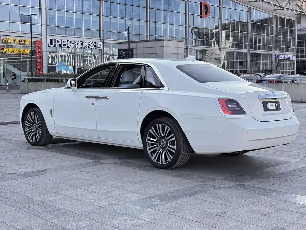 Rolls-Royce Ghost 2022