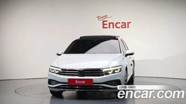 Volkswagen Passat 2022