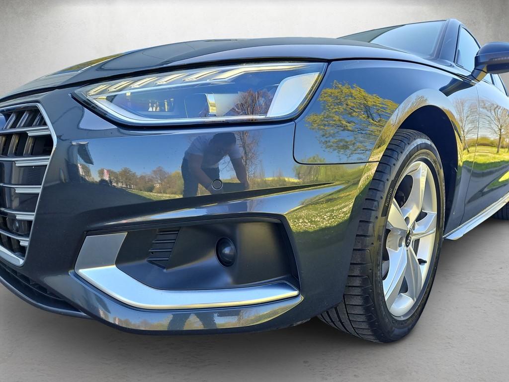 Audi A4 2023