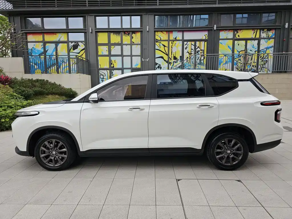 Baojun RM-5 2022