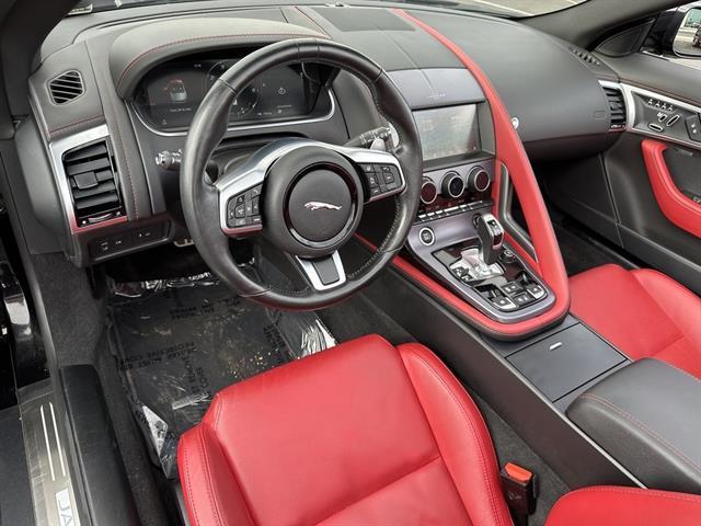 Jaguar F-Type 2022
