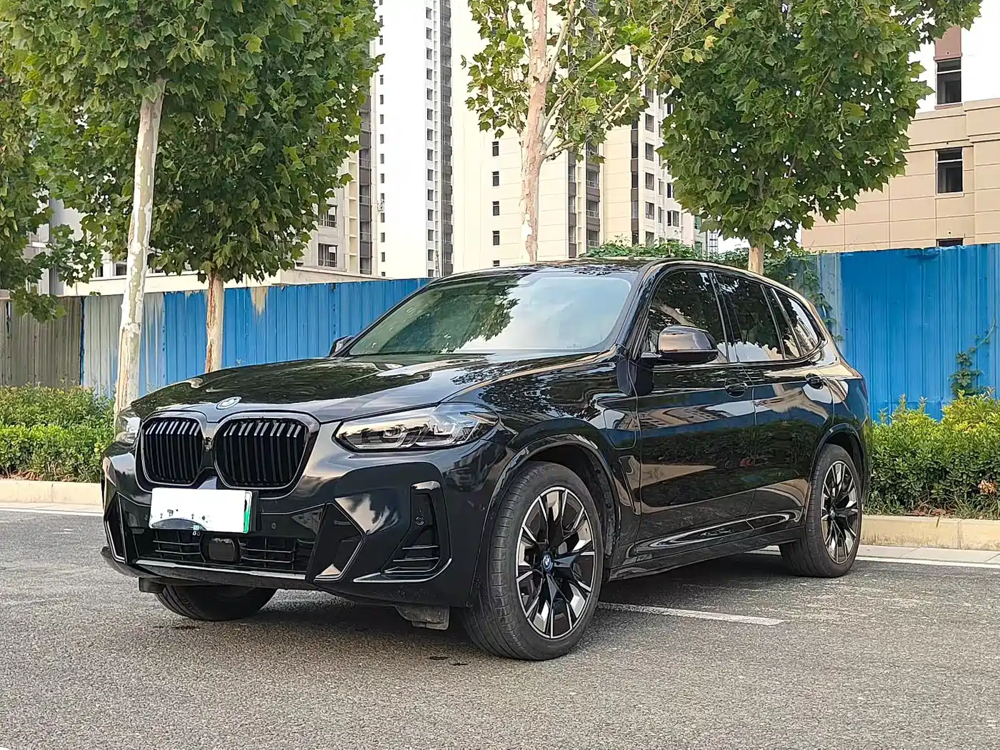 BMW iX3 2024