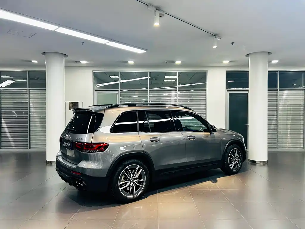 Mercedes-Benz GLB AMG 2021