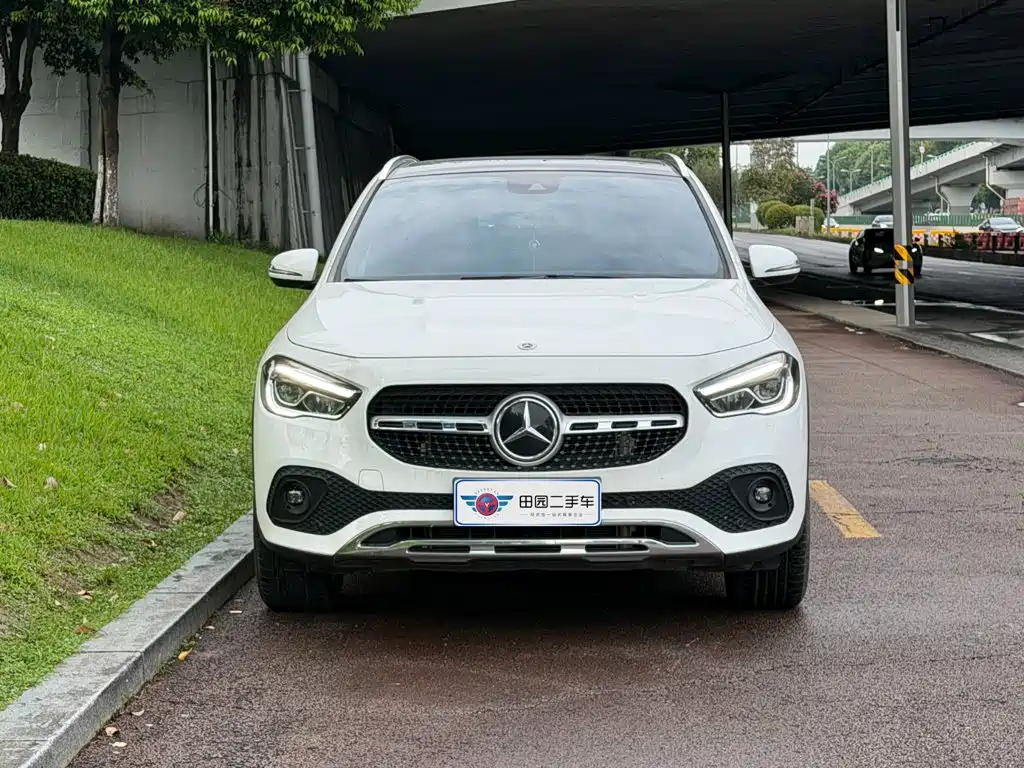 Mercedes-Benz GLA 2023
