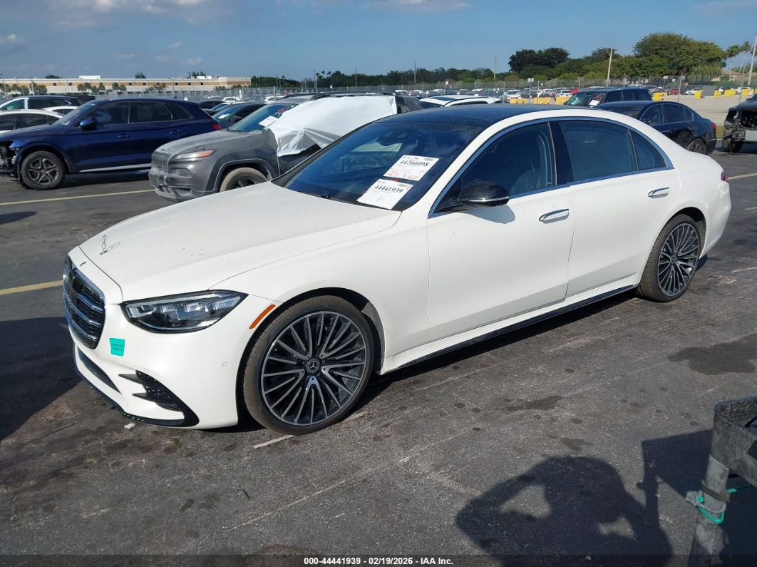 Mercedes-Benz S-Класс 2022