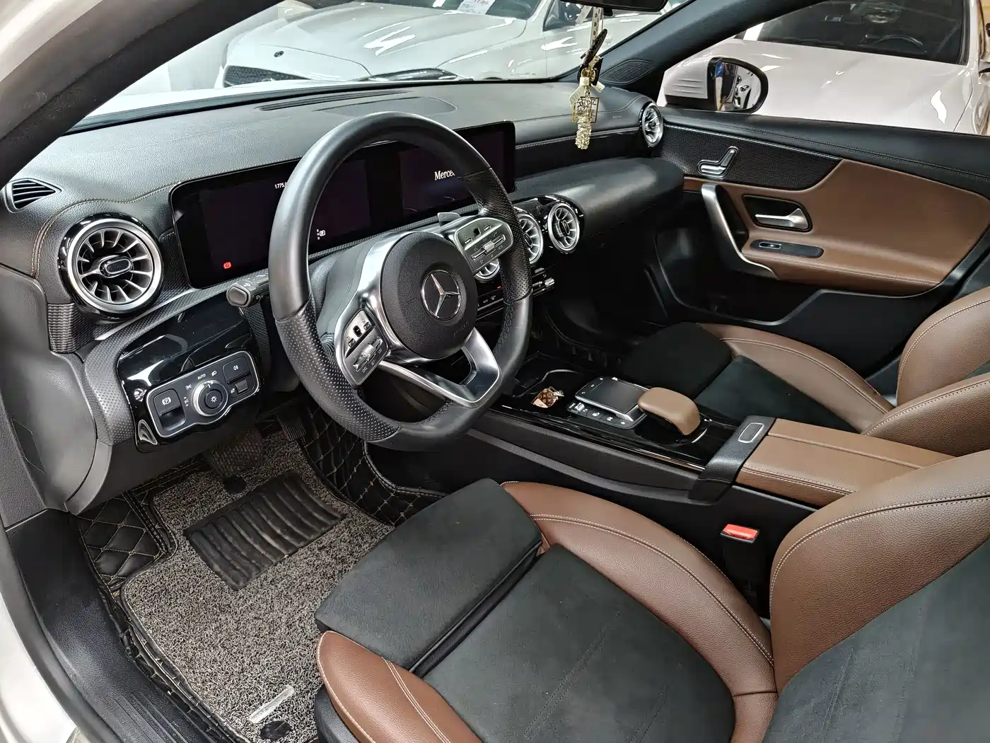 Mercedes-Benz A-Класс 2022