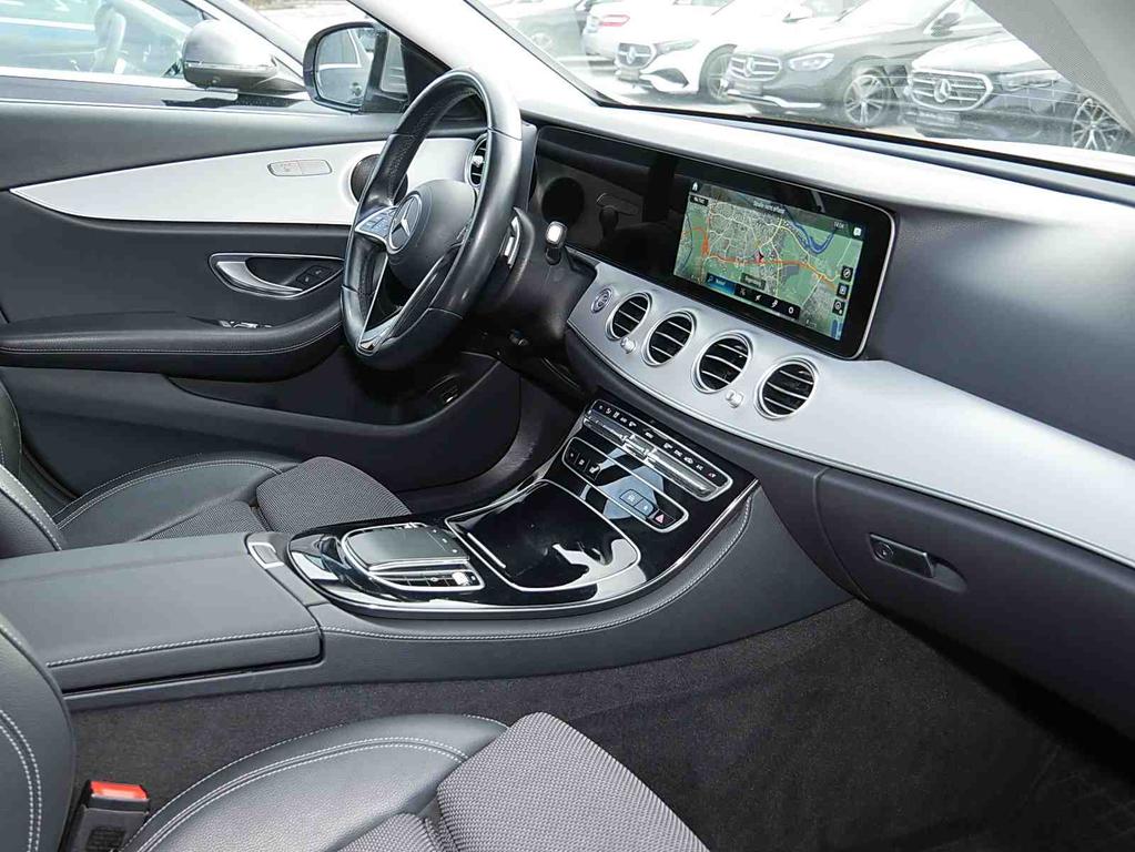 Mercedes-Benz E 220 2022