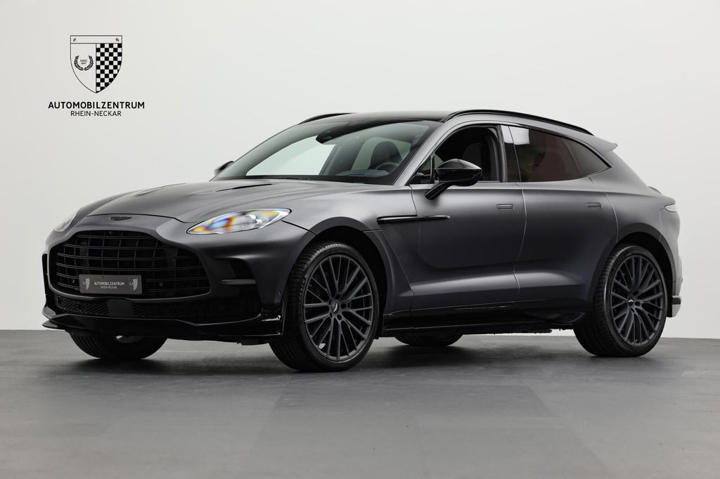 Aston Martin DBX 2023