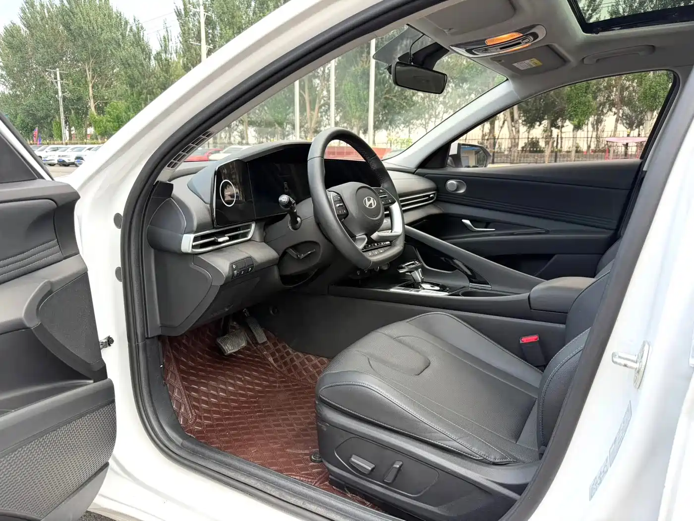 Hyundai Elantra 2023