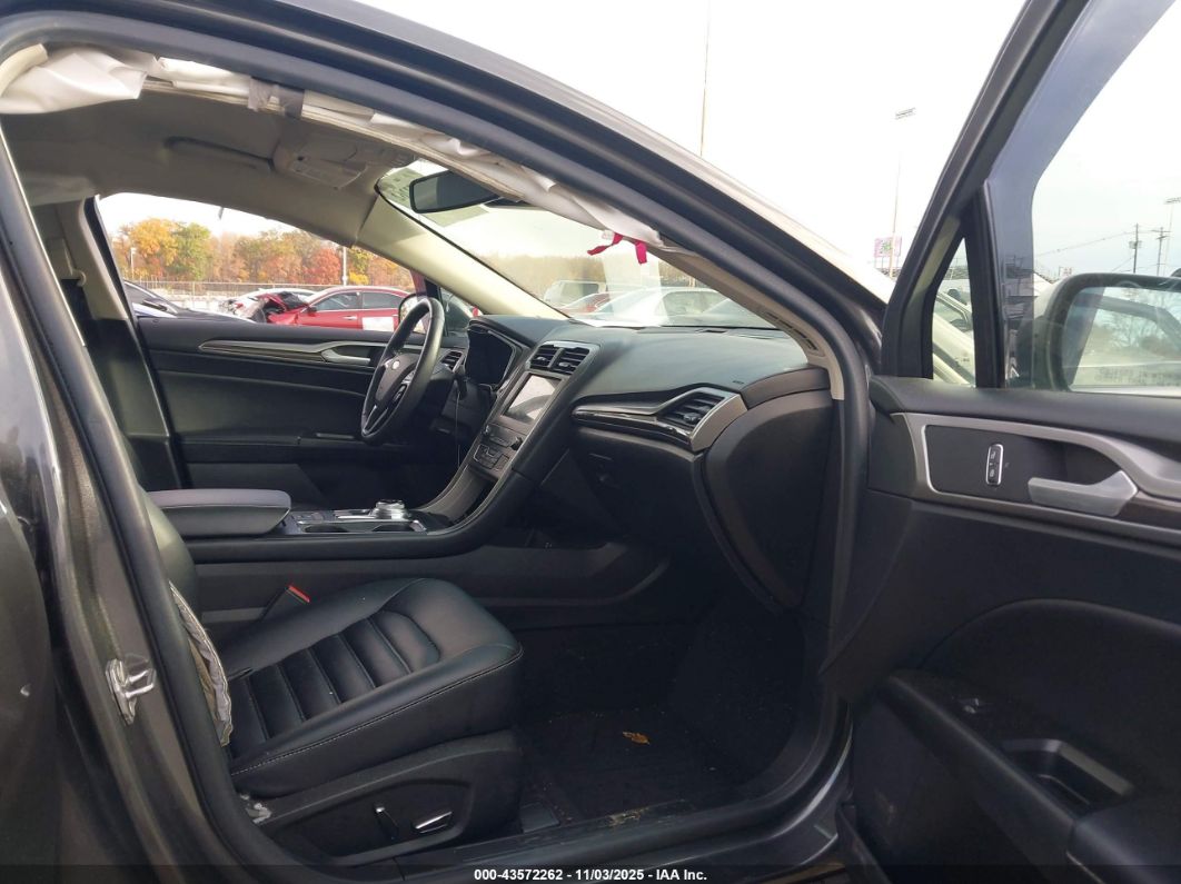 Ford Fusion 2020