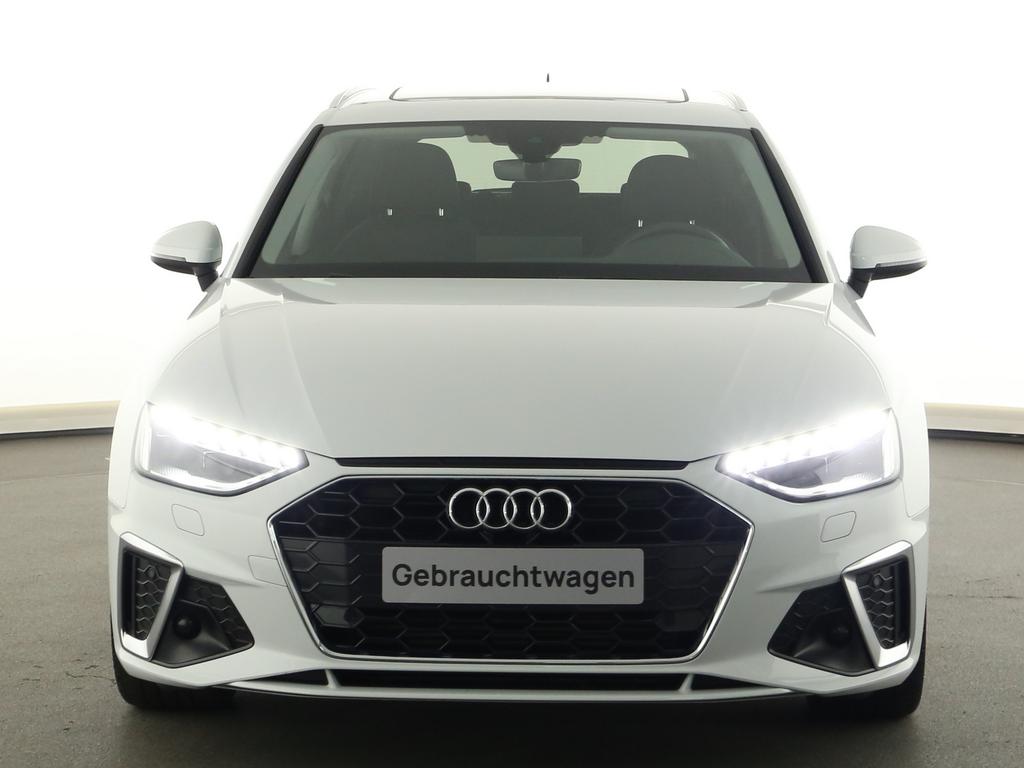Audi A4 2022
