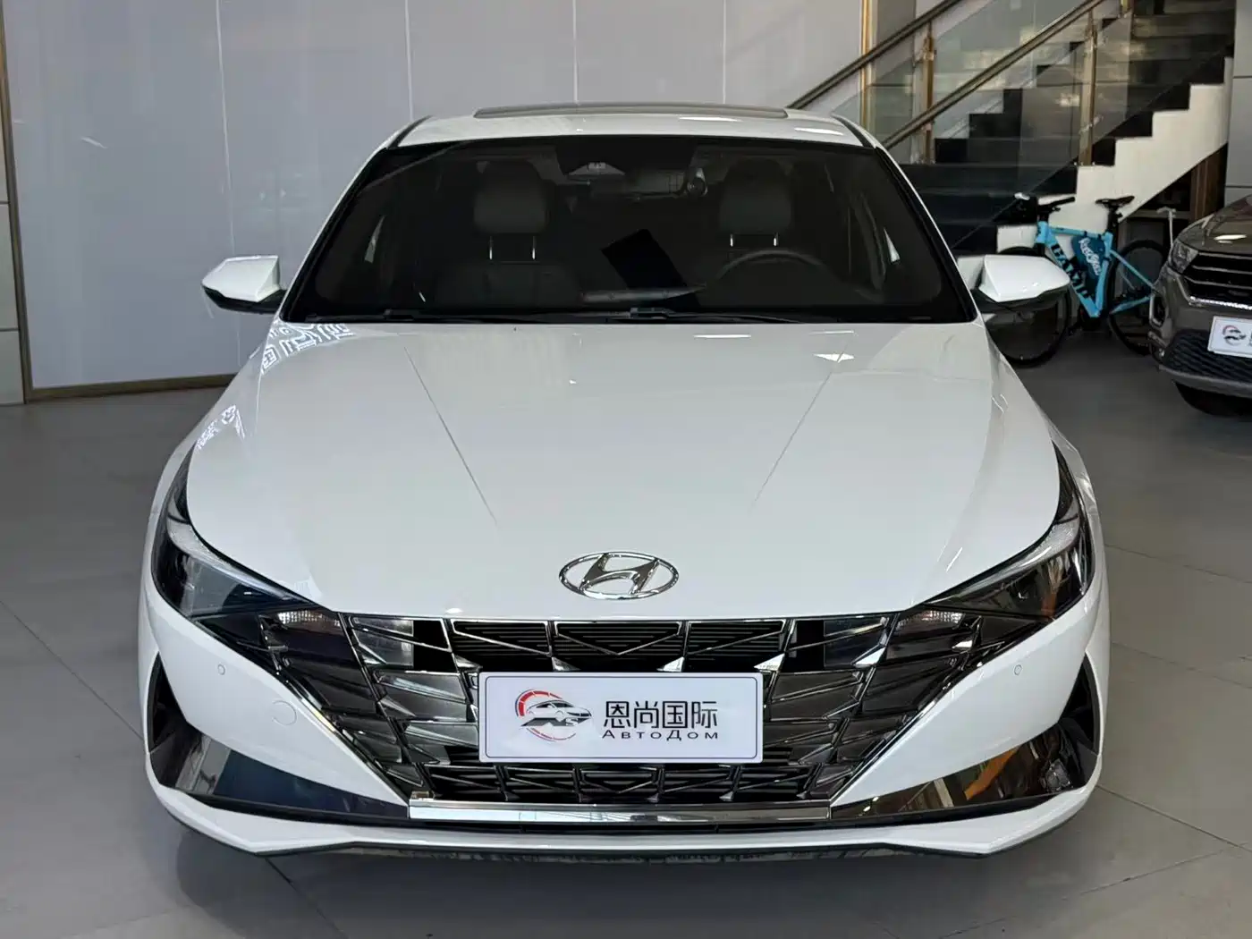 Hyundai Elantra 2023