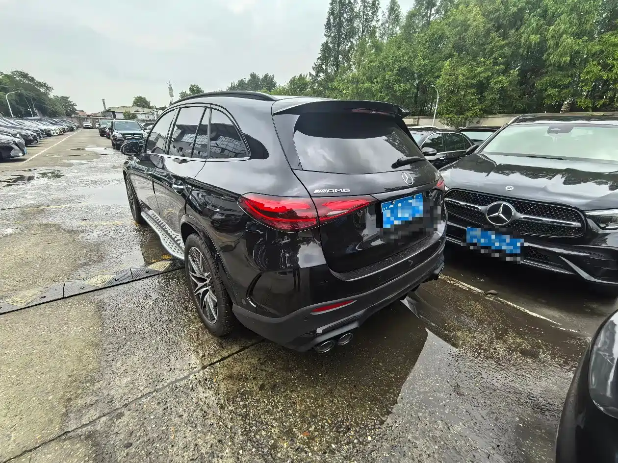 Mercedes-Benz GLC AMG 2025