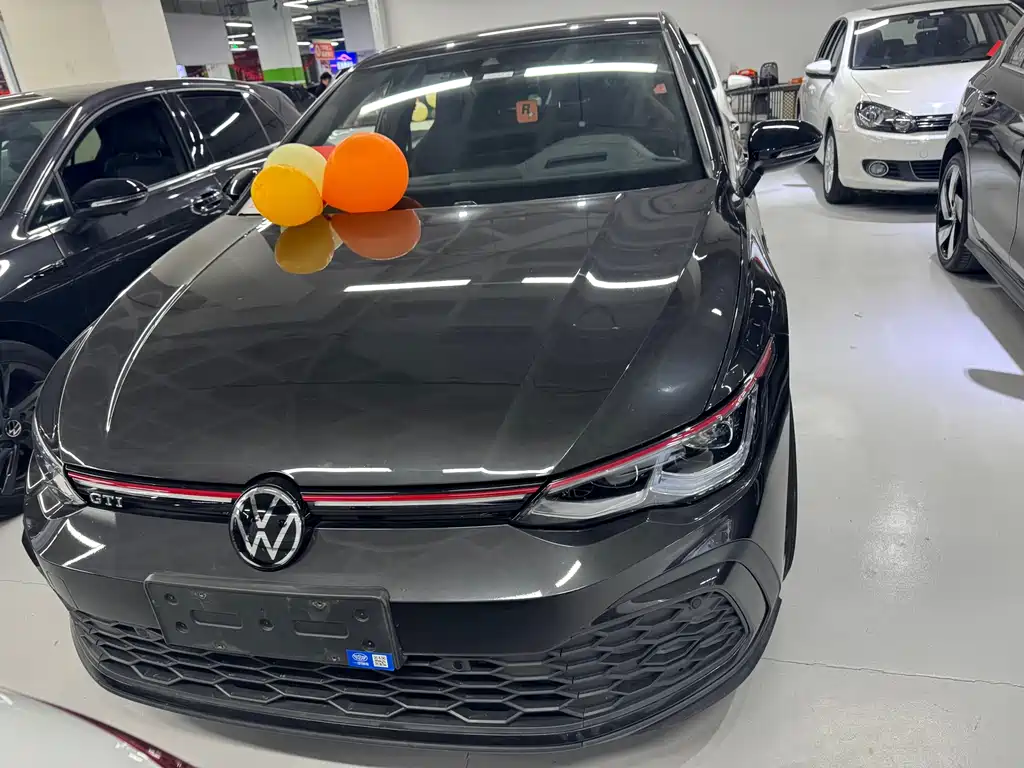 Volkswagen Golf GTI 2024