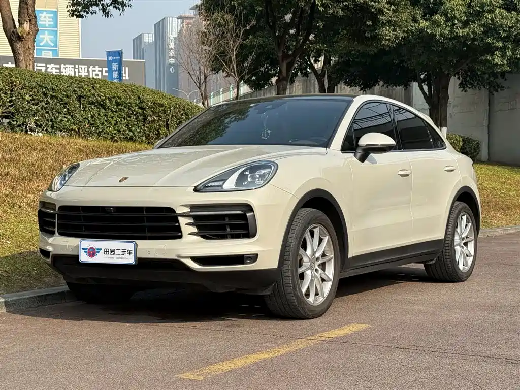 Porsche Cayenne 2022