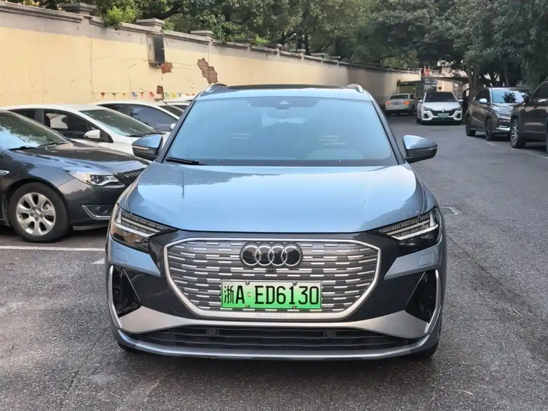 Audi Q4 e-tron 2023