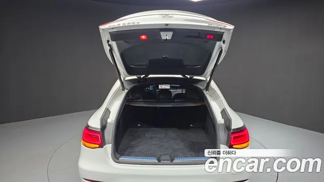 Mercedes-Benz GLC 2021