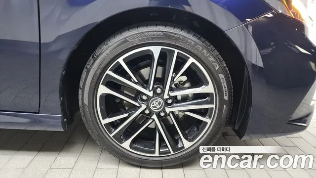Toyota Camry 2025