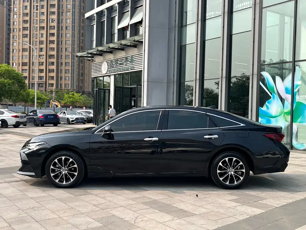 Toyota Avalon 2023