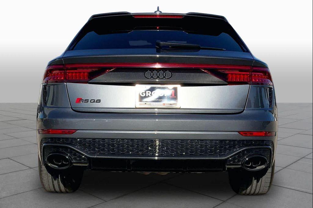 Audi RS Q8 2023