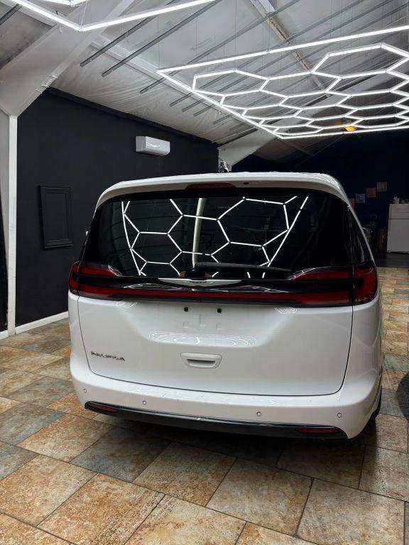 Chrysler Pacifica 2023