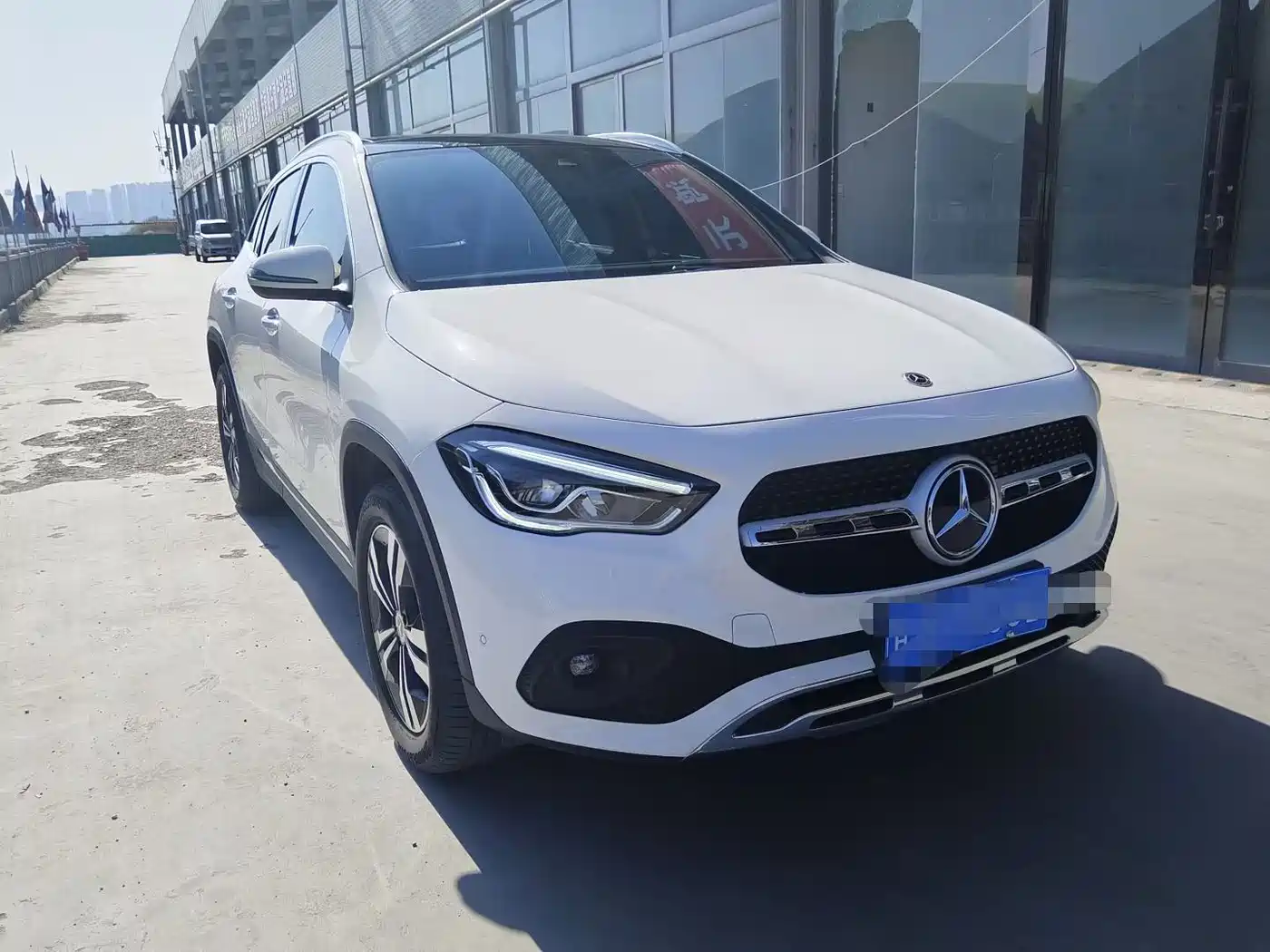 Mercedes-Benz GLA 2023