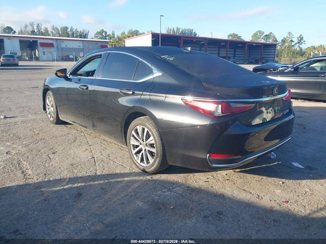 Lexus ES 2021
