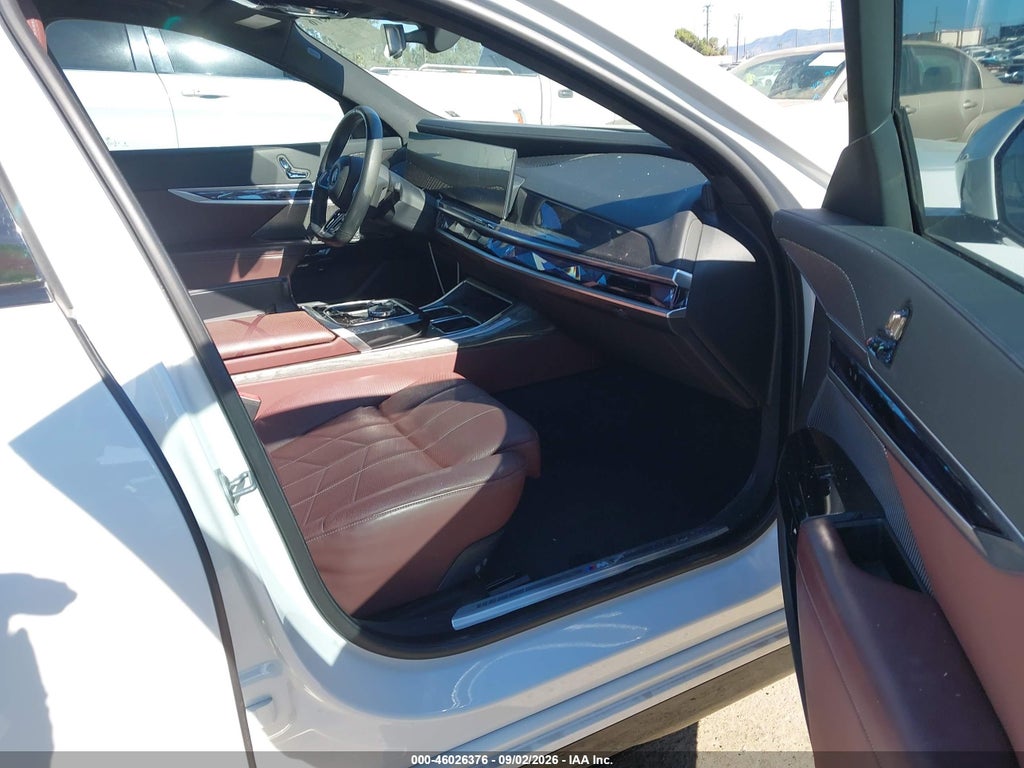 BMW i7 2023