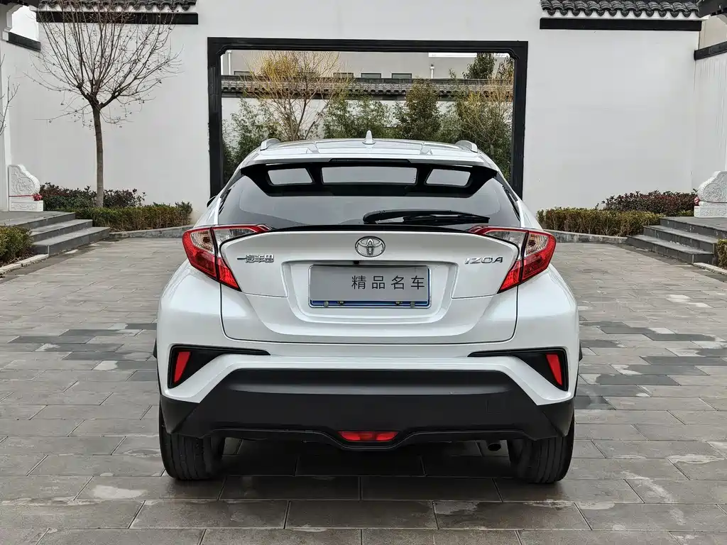 Toyota Izoa 2021
